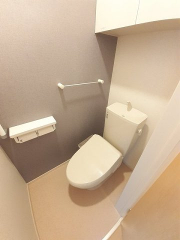 ル・ボヌール三木Ⅲのトイレ|コンパクトで使いやすいトイレです