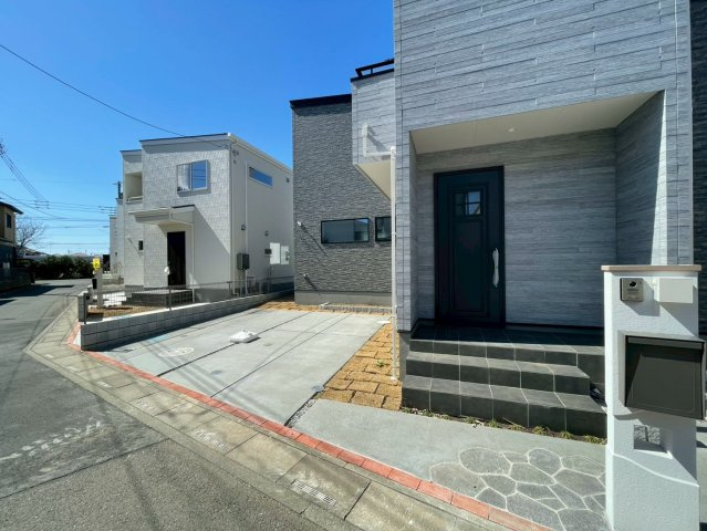 【玄関】 | 鴻巣市松原9期　ピュアガーデン　新築戸建　全11棟　10号棟