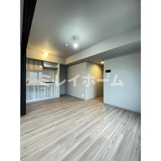 ウェルスクエア西大井の居間・リビング