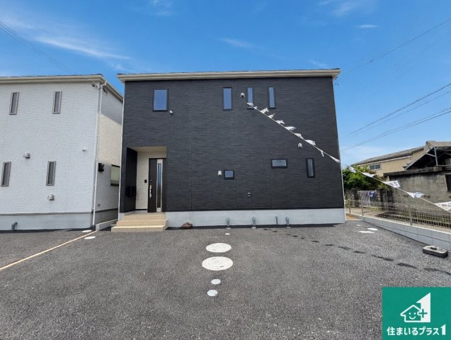 和歌山市北出島　第1期　新築一戸建ての外観|お客様に長く安心して住んでいだだける事にこだわった家づくり！住んでからのアフターサービスにもしっかりと取り組んでいます！