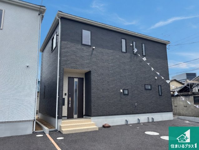 和歌山市北出島　第1期　新築一戸建ての外観|お客様に長く安心して住んでいだだける事にこだわった家づくり！住んでからのアフターサービスにもしっかりと取り組んでいます！
