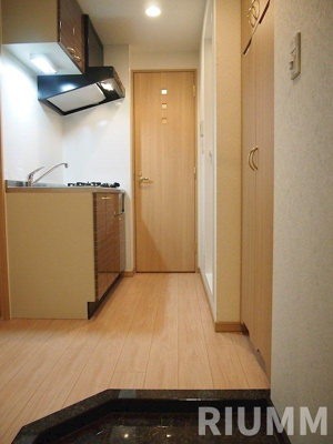 【玄関】 | ルーブル野方伍番館