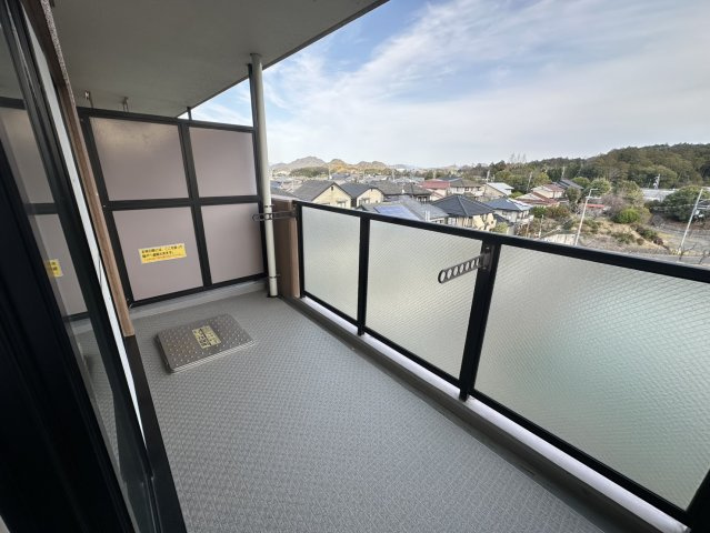 ◆７階三方角住戸につき陽当たり・通風・眺望良好◆全居室窓あり◆ヴェルドミール栗東のバルコニー|バルコニー