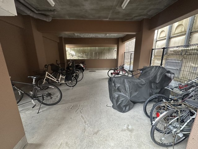 ◆７階三方角住戸につき陽当たり・通風・眺望良好◆全居室窓あり◆ヴェルドミール栗東の駐輪場|駐輪場