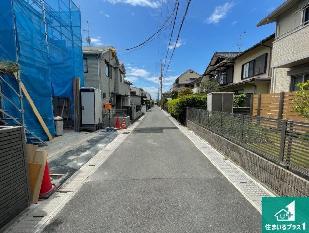 宇治市五ケ庄一里塚　第1期　新築一戸建ての前面道路含む現地写真|周辺は落ち着いた街並みの住宅地！子育てがしやすい住環境です！まだ未完成ですが、現地でしかわからない事もございます。是非一度ご覧ください。