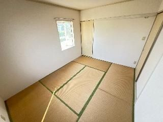 【和室】 | グリーンヒルズ羽生　Ｂ棟 | 明るい和室です