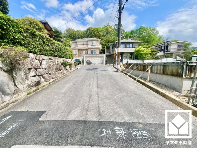 宇治市木幡御蔵山　01期　1号棟の前面道路含む現地写真|4月20日　現地写真更新