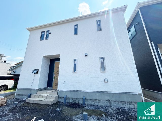 和歌山市北出島　第1期　新築一戸建ての外観|現在の進捗状況です！順調に作業進行中、完成が待ち遠しいです！詳細の間取り等、お気軽にお問い合わせください！