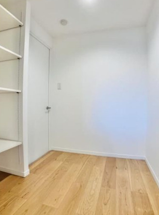 グランマルジュ市ヶ谷の居間・リビング