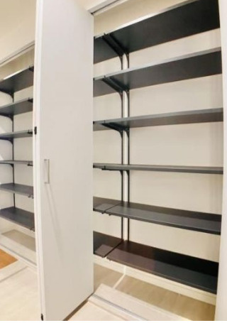 グランマルジュ市ヶ谷の収納