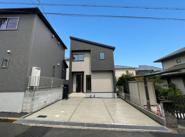 宇治市木幡御蔵山　第1期　新築一戸建ての外観|安心の10年保証！外観を美しく保ち、雨水で汚れを落とします！気になることがありましたら、お気軽にお問い合わせください！