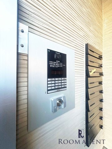 アロウ内浜町(アロウ　ウチハマチョウ)のエントランス