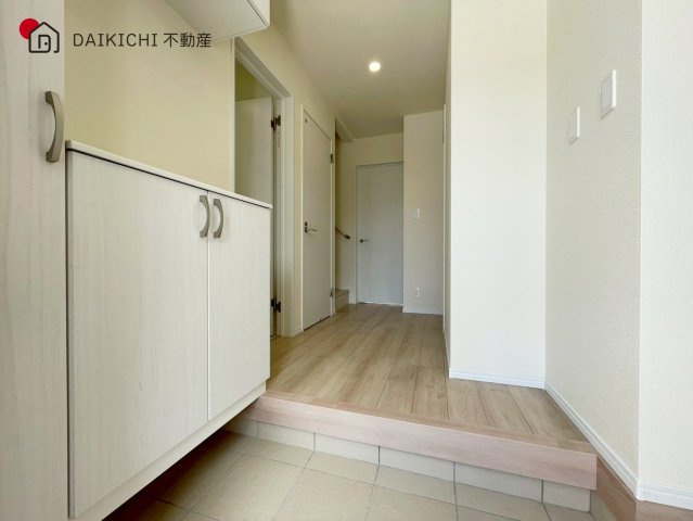 【玄関】 | 北本市宮内2期〈2工期〉　新築戸建　全9棟　L号棟