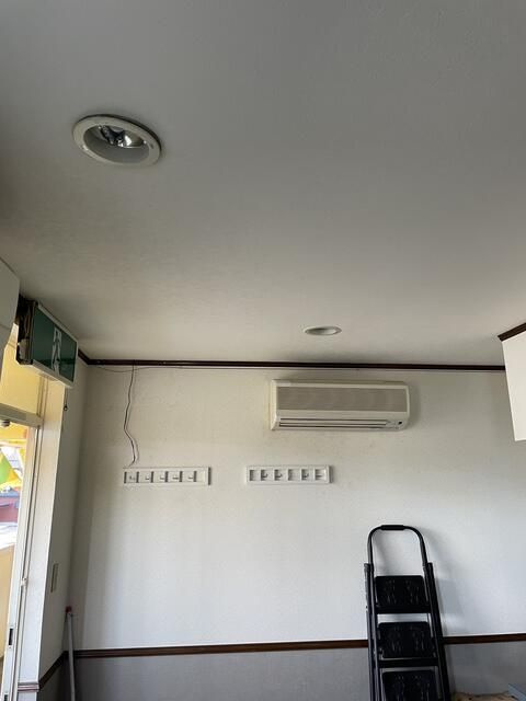 ホスティ苗代の内装