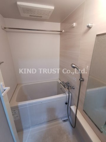 セイワパレス梅田茶屋町の浴室|ゆったり過ごせるお風呂です