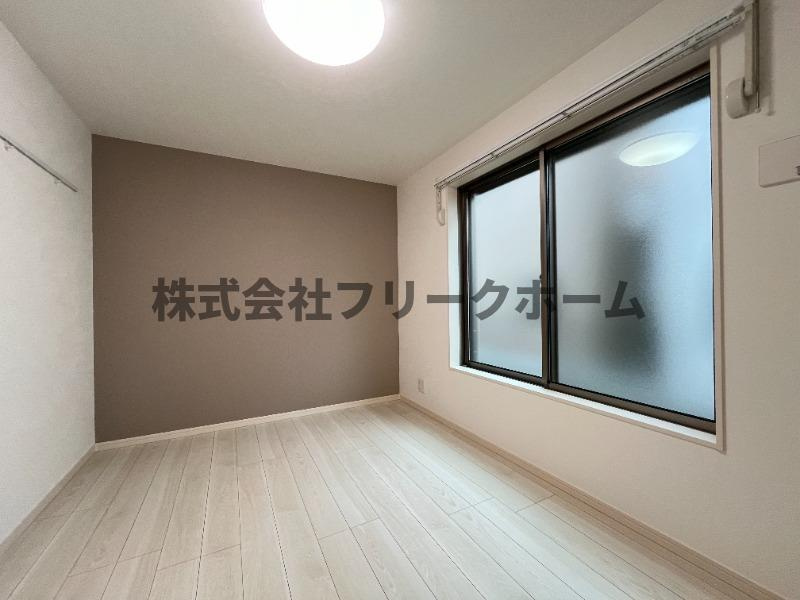 武蔵野市関前５丁目のアパートの居間・リビング