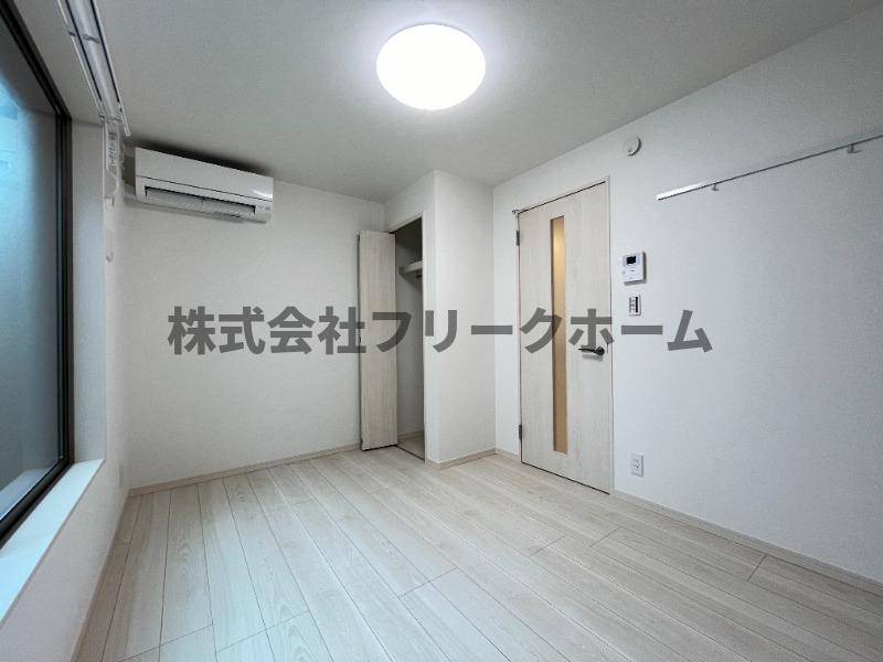 武蔵野市関前５丁目のアパートの寝室