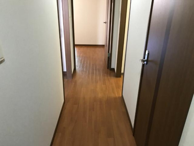 【内装】 | 紫川 | 廊下