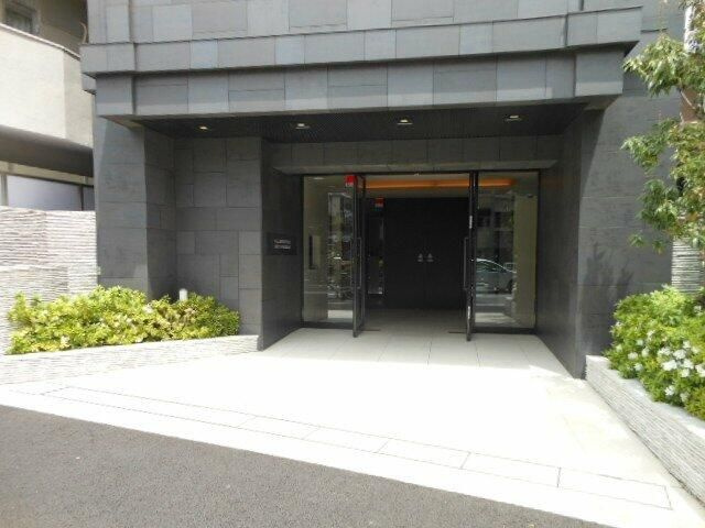 ガーラ・レジデンス文京白山のエントランス