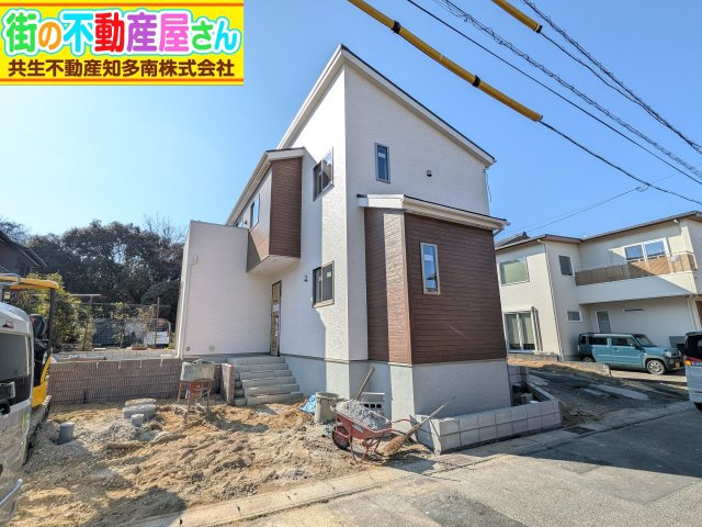 リナージュ武豊町梨子ノ木01期　1号棟