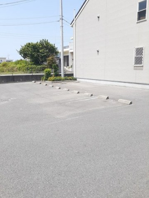 【駐車場】 | ヴィッセン有田　Ⅰ | 駐車場完備です