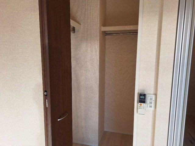 コリーヌ・ドゥの洋室