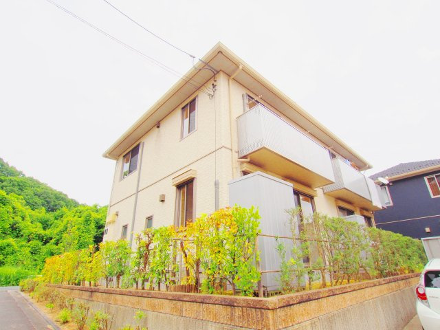 グレースコート三恵