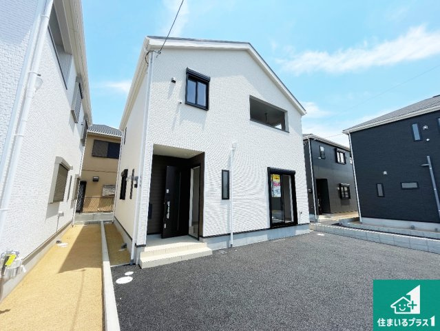 1(土)2(日)現地説明会　天理市杉本町　全4邸の外観|お客様に長く安心して住んでいだだける事にこだわった家づくり！住んでからのアフターサービスにもしっかりと取り組んでいます！