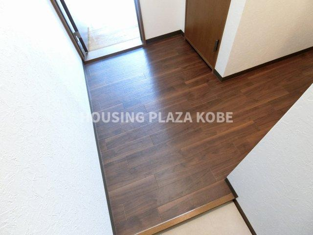 月見山ハイツの玄関