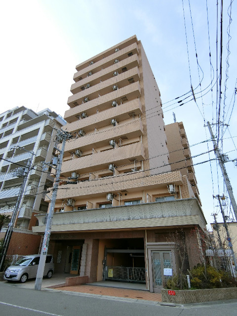 ステーションコートサウスの外観