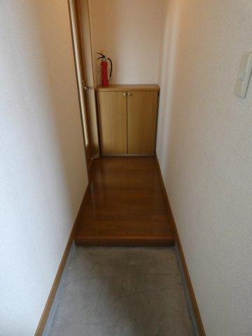 コーポMAYの玄関