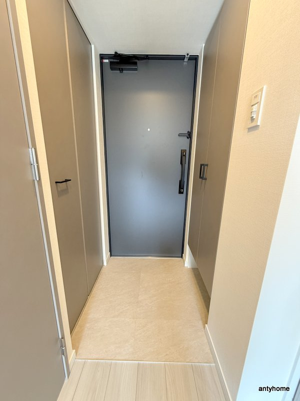 S-RESIDENCE阿波座bouncy　仲介手数料無料の玄関