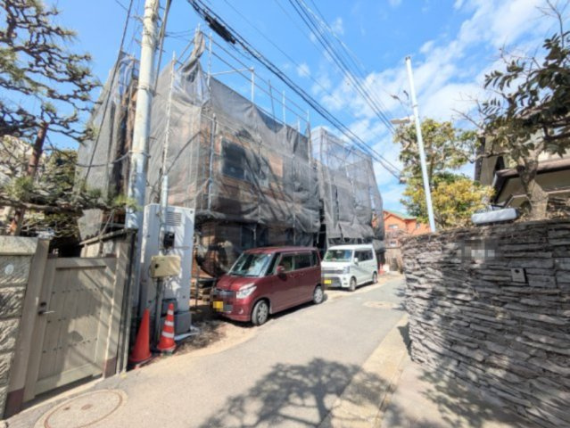 海まで徒歩4分！ ３LDK＋小屋裏　新築分譲住宅の前面道路含む現地写真|前面道路