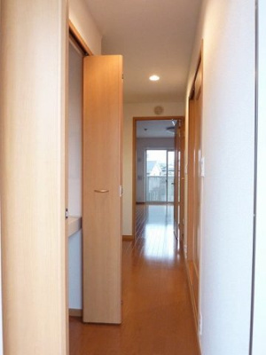 【玄関】 | ストロベリー・カーサⅤ