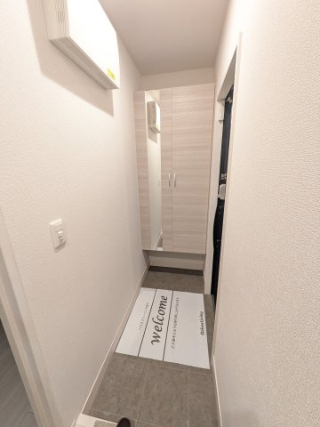D Paina 登戸Ⅱの玄関