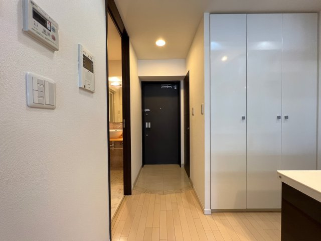 プライムアーバン堺筋本町の玄関