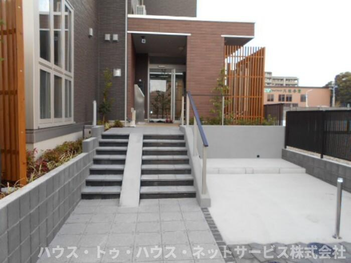 ベルエキップのエントランス