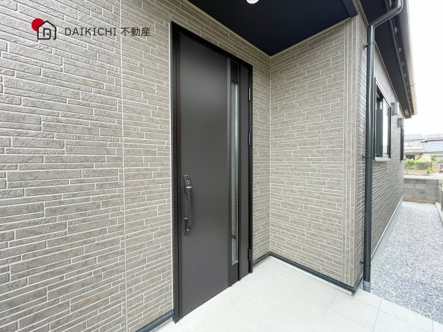 【玄関】 | 羽生市南5丁目01期　LIGNAGE　新築戸建　全1棟　1号棟