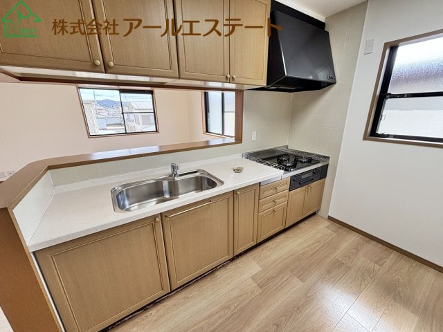 姫路市書写　　中古戸建のキッチン