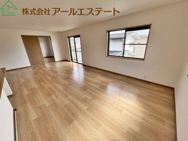 姫路市書写　　中古戸建の居間・リビング