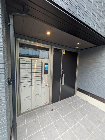 D Paina 登戸Ⅱのエントランス