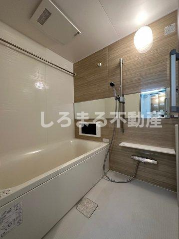 プレジオ本町の浴室