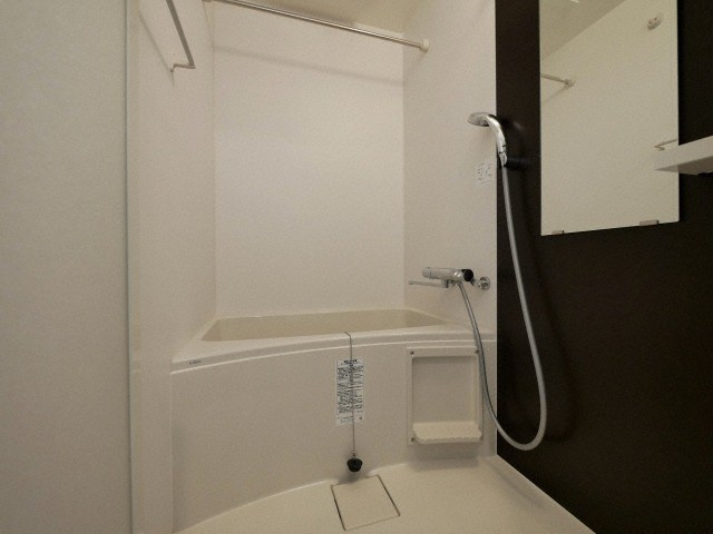 フォーリアライズ難波南レーブの浴室