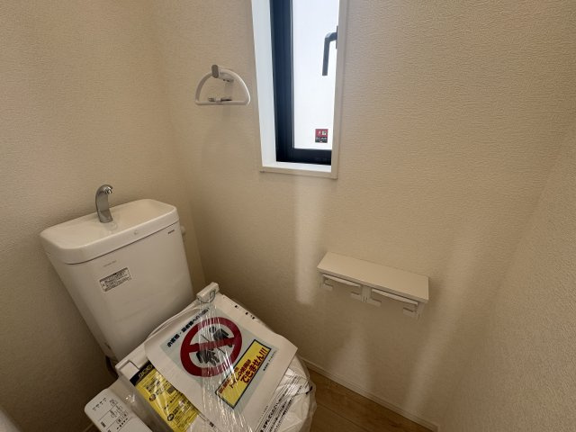 うるま市与那城屋慶名　第6（全4棟）1・4号棟のトイレ|4号棟　温水洗浄便座♪