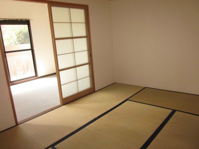 タキマツ第５マンションの和室