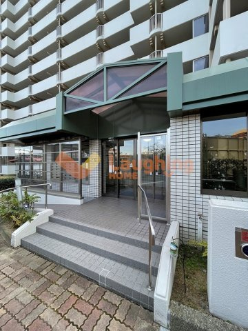 ファミールハイツ久留米弐番館のエントランス|建物の内部です