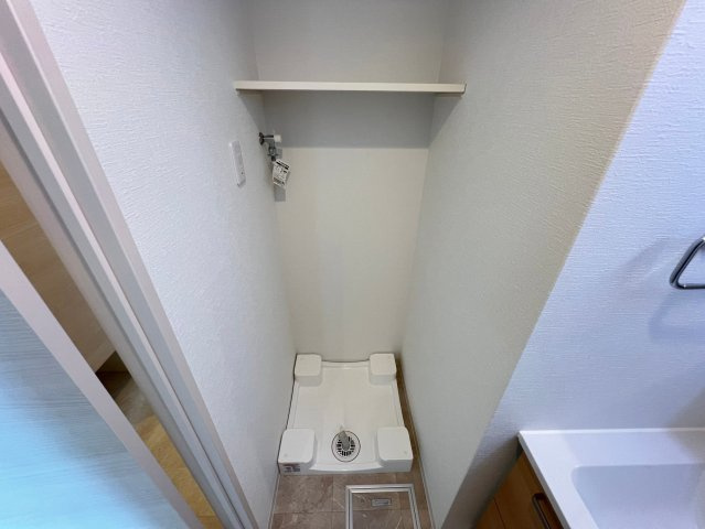 Alivis北梅田の洗面所