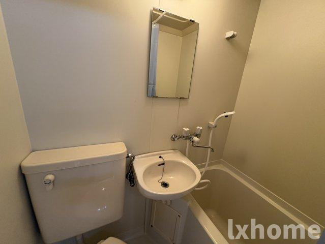 ファーストハイムの洗面所|コンパクトで使いやすいお風呂です