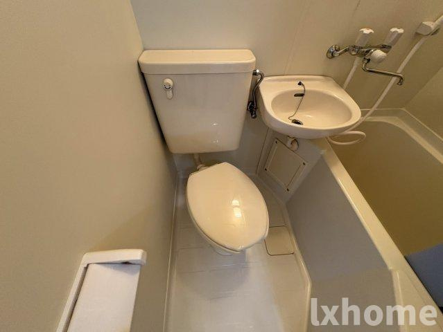 ファーストハイムのトイレ|コンパクトで使いやすいトイレです