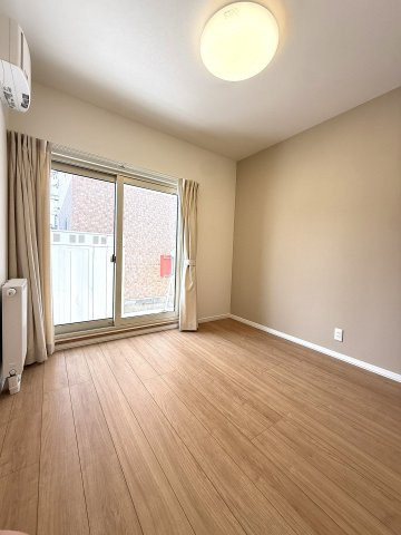 新琴似7条9丁目の洋室